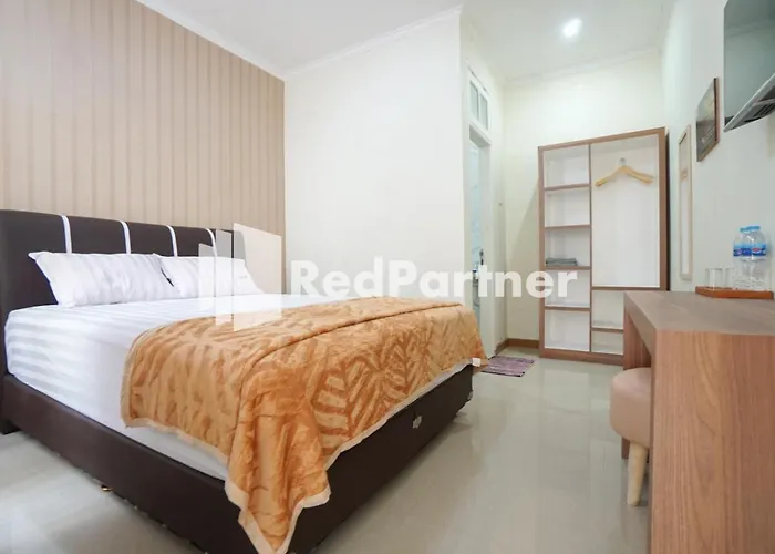 Fazza Syariah Mitra RedDoorz Hotel Jakarta